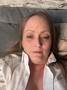 HoneyBluex live sex cam