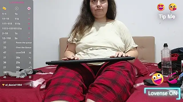 SpoilHerThick live sex cam