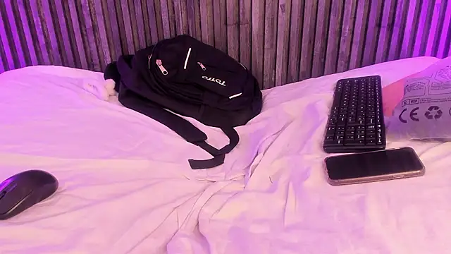 Molly_Bms_'s cam snapshot