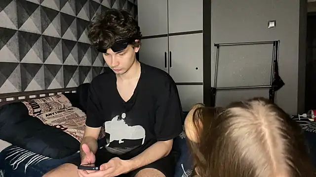 merycouple live sex cam