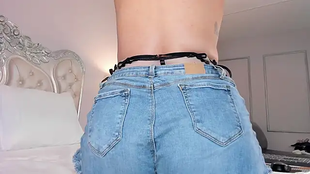 LucieMillerr's cam snapshot