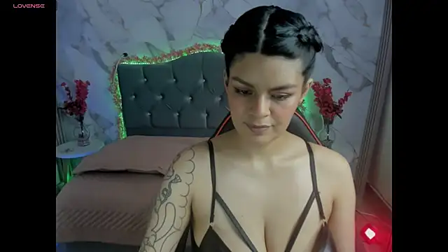 gaby_staaar's cam snapshot