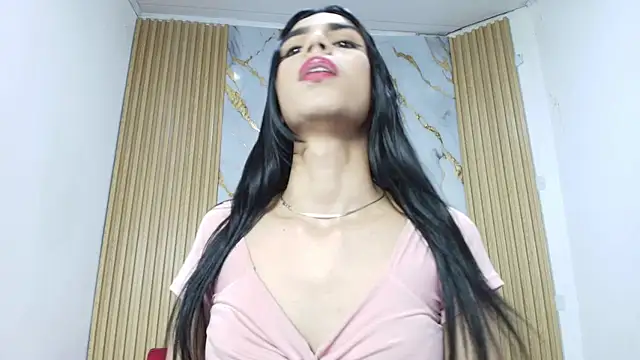 Luluu_08 live sex cam