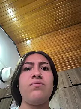 Alyha_Cortes's cam snapshot