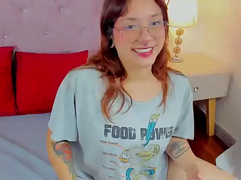 JAADE_MOORE's cam snapshot