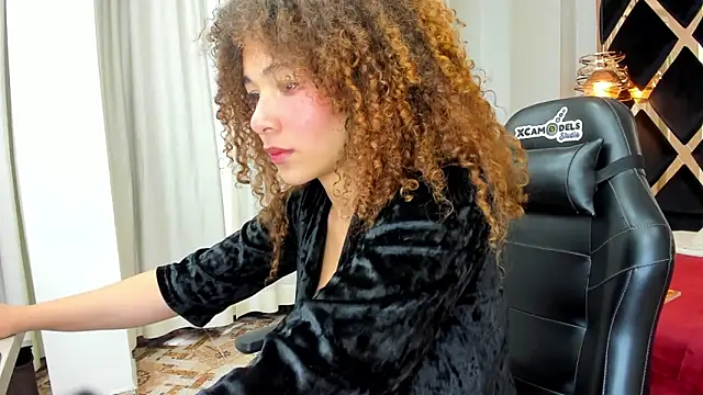 Mia_cartther's cam snapshot