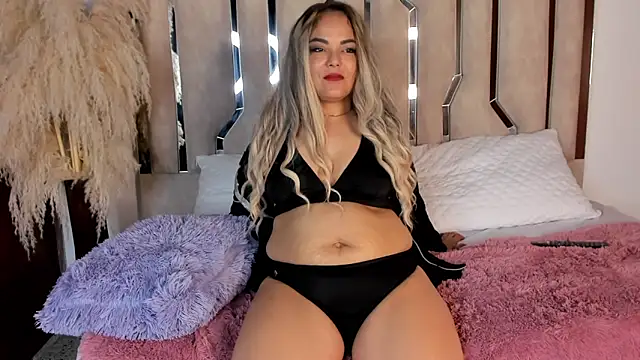 Olivia__Milf's cam snapshot