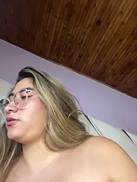 LunaRiivas's cam snapshot