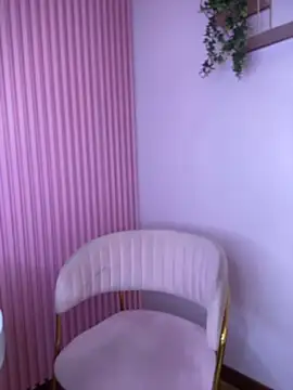 SoftDoll-'s cam snapshot