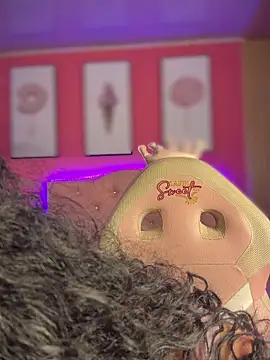 Sasha-18's cam snapshot