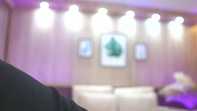 IzisLust's cam snapshot