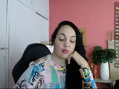 sharon_collin2's cam snapshot