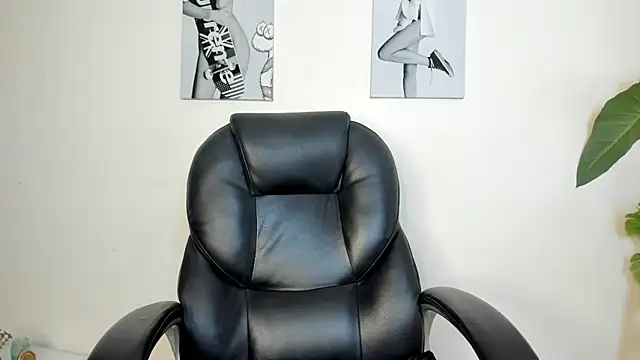 Victoria_Rosee's cam snapshot