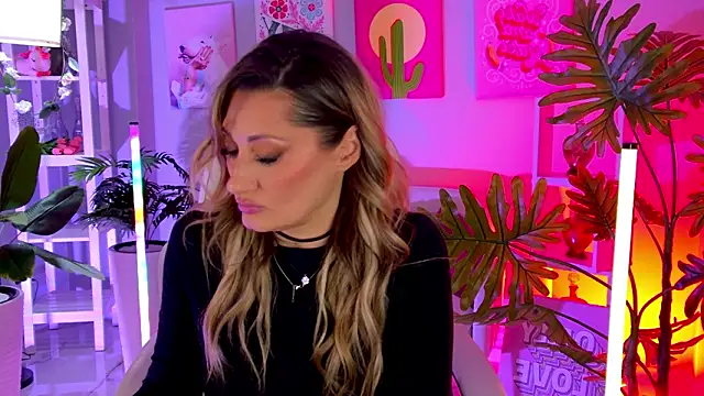 SarahAlluring's cam snapshot