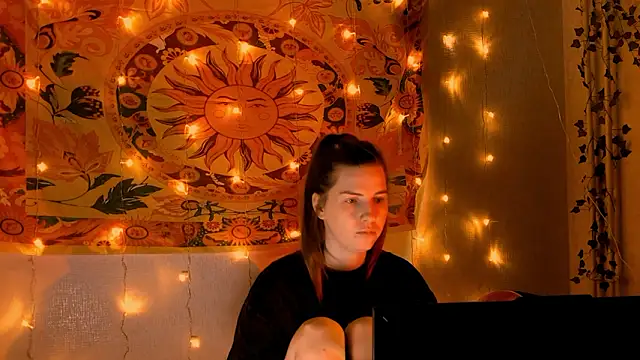 AliceCUNTach's cam snapshot