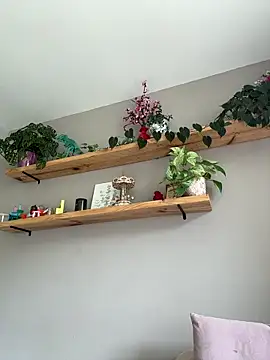 SugarTroubl33 live sex cam