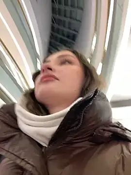 LissieVibes live sex cam