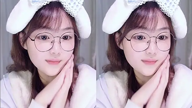 YUANYUAN-A live sex cam