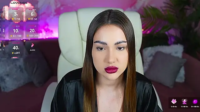 OliviaMoore_'s cam snapshot