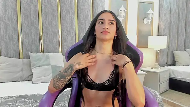 KeniaVelvet_'s cam snapshot