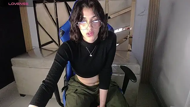 Skaller_james_a's cam snapshot