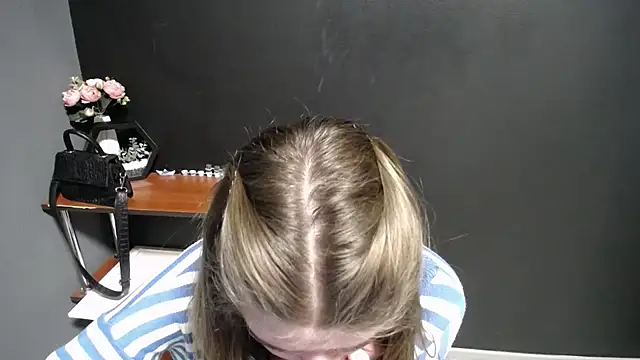 Sunny_siren's cam snapshot