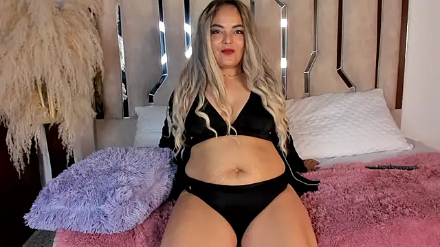 Olivia__Milf's cam snapshot