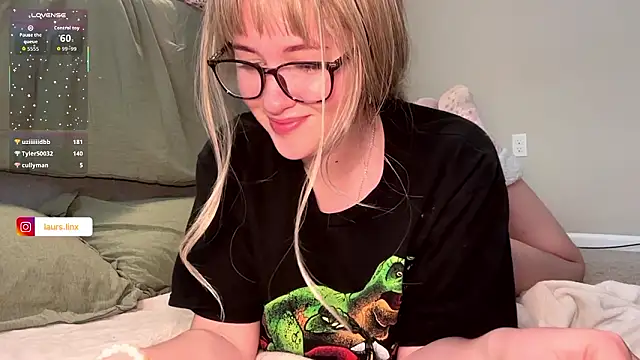 nextdoorlauren live sex cam