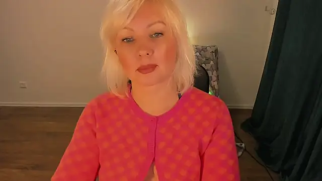 Angelaroberti3's cam snapshot