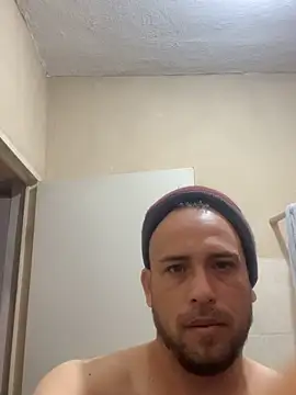 Eduardo280519 live sex cam