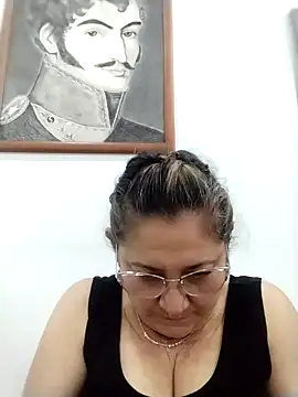 JULIETA_21-'s cam snapshot