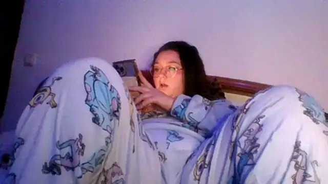 _maracr19_'s cam snapshot