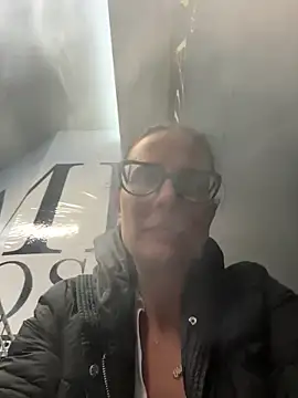 NataKitten live sex cam