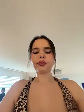 TheCinderella live sex cam