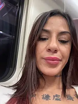 MelaFoxx live sex cam