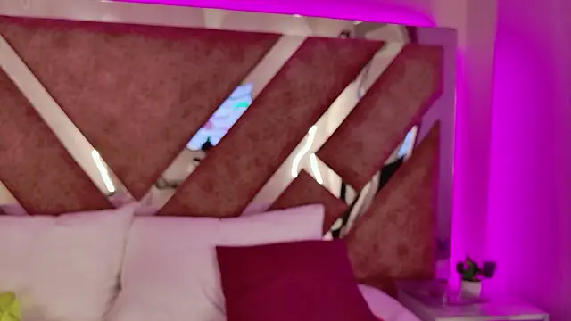 Susa1userma_'s cam snapshot