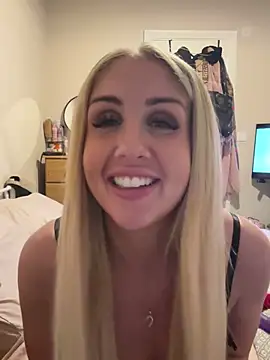 KatieDiamondd live sex cam