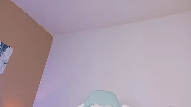 ahvi_ebony live sex cam