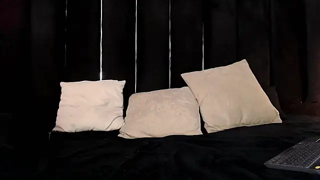 SmoothAlpha_ live sex cam