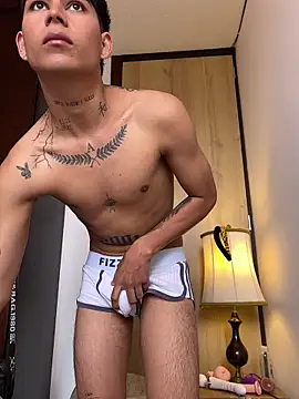 Lukas_strong live sex cam