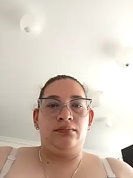 tatis_bigboobs's cam snapshot