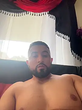 DoctorArabe3 live sex cam