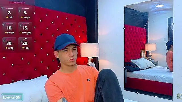 Logan_Woods's cam snapshot