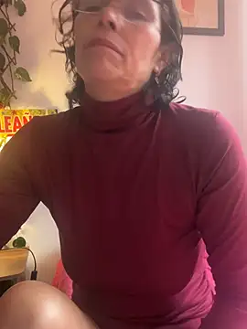 MireyaTorresGu live sex cam