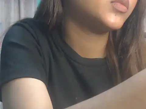 NancyRuvi live sex cam