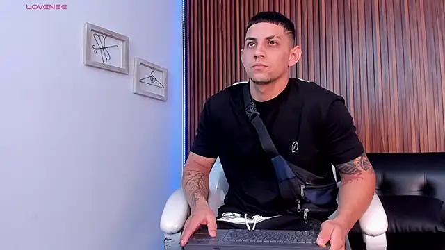 Alex_cute77's cam snapshot