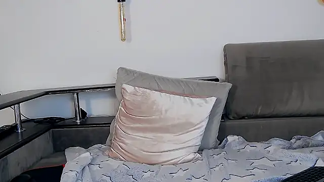 CarterCole's cam snapshot