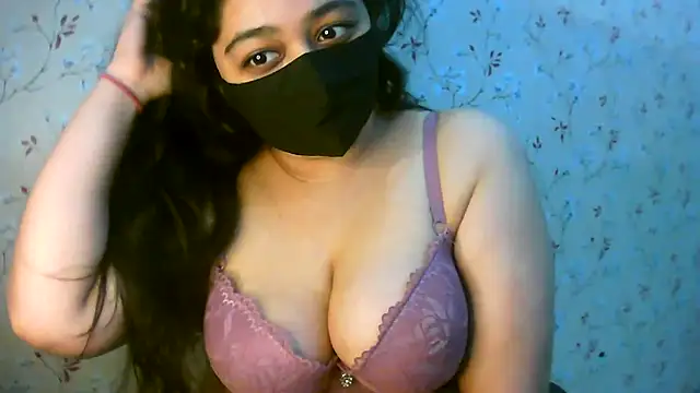 Nandini8 live sex cam