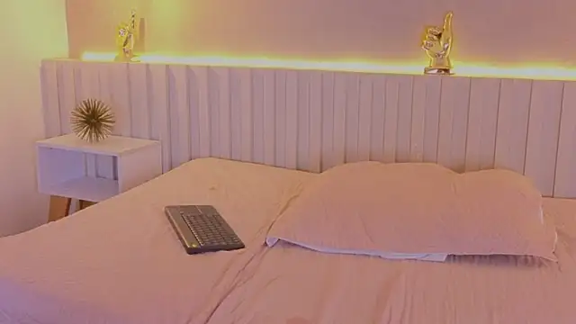 Aida_moreno live sex cam