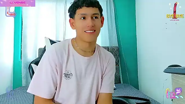 FelipeGonzalezz's cam snapshot